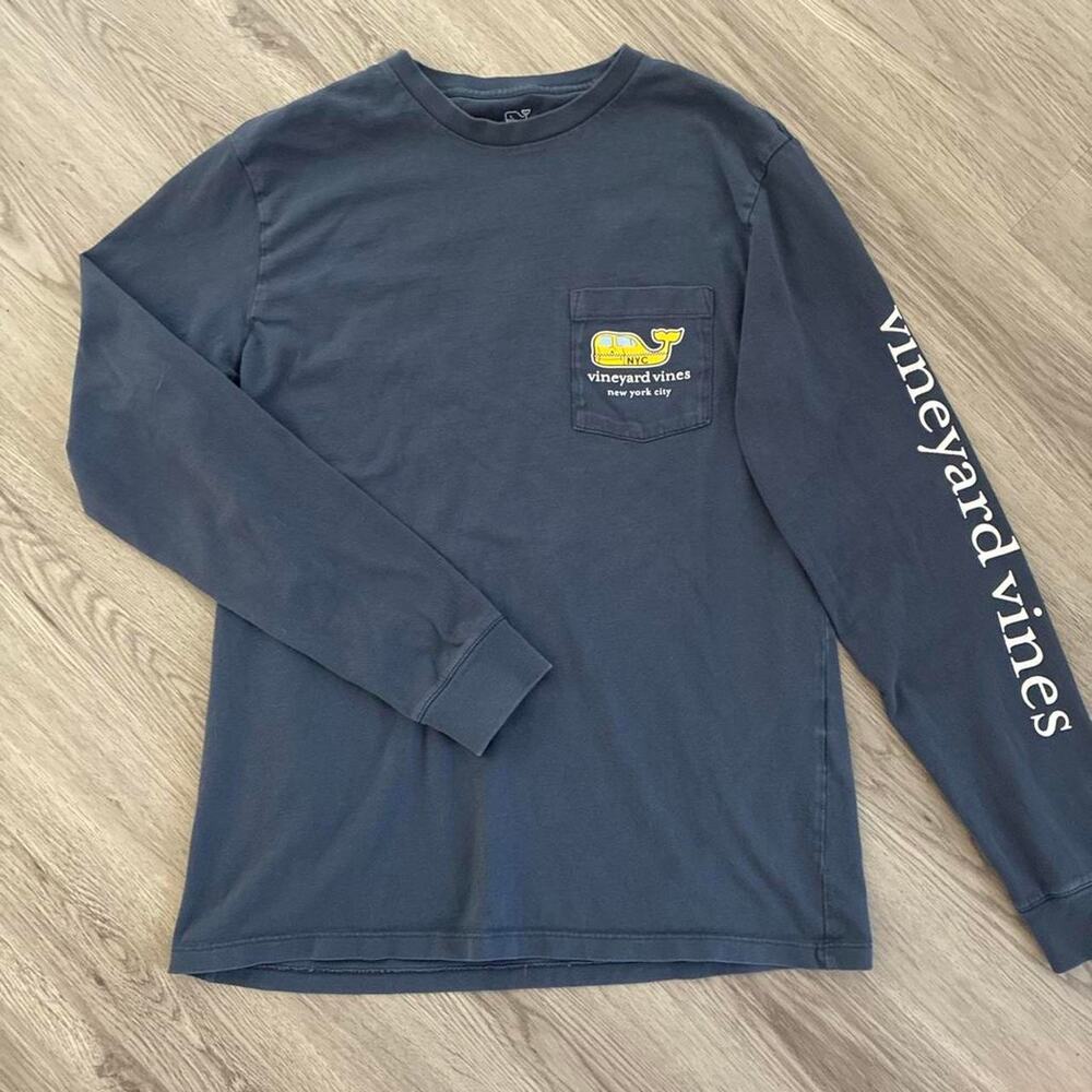 Women's Vineyard Vines shirt size small